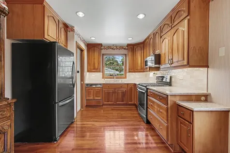 510 East 164th Place South Holland IL 60473
