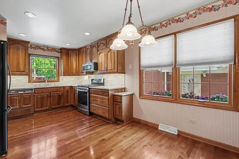 510 East 164th Place South Holland IL 60473