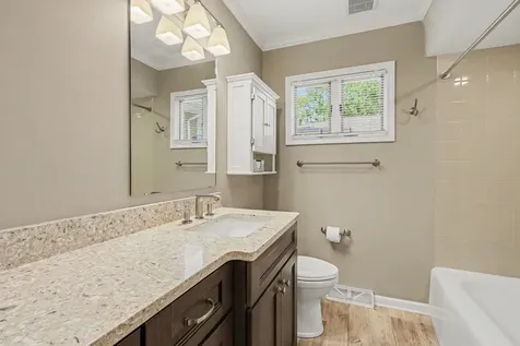 510 East 164th Place South Holland IL 60473