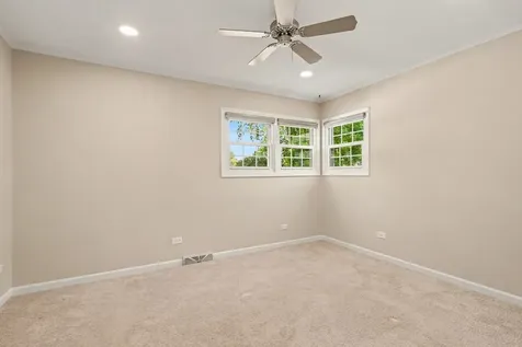 510 East 164th Place South Holland IL 60473