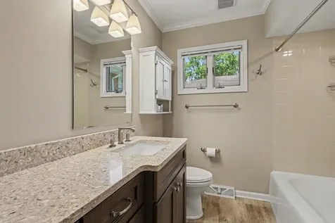 510 East 164th Place South Holland IL 60473