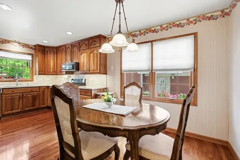 510 East 164th Place South Holland IL 60473