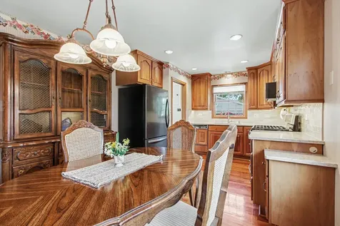 510 East 164th Place South Holland IL 60473