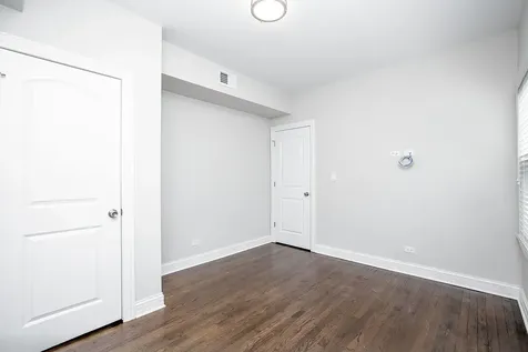 2648 West Lunt Avenue Chicago IL 60645