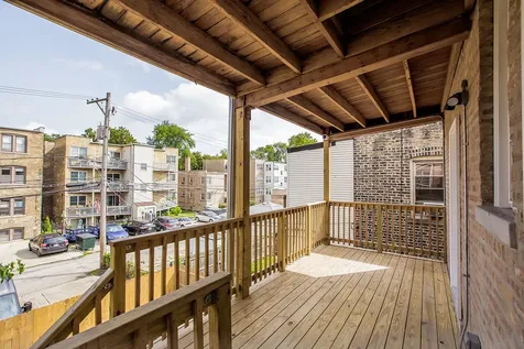 2648 West Lunt Avenue Chicago IL 60645