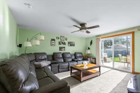 10141 Alice Court Oak Lawn IL 60453