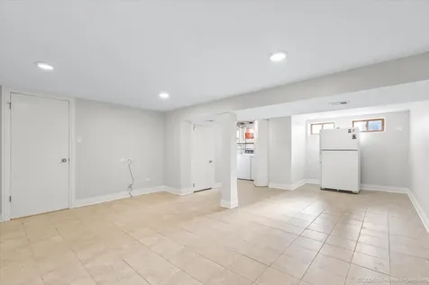 10141 Alice Court Oak Lawn IL 60453