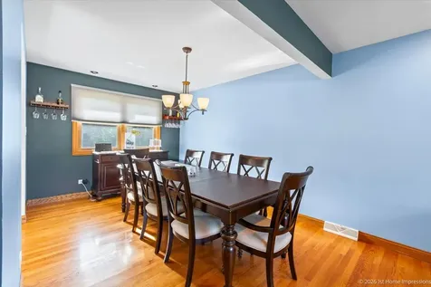 10141 Alice Court Oak Lawn IL 60453