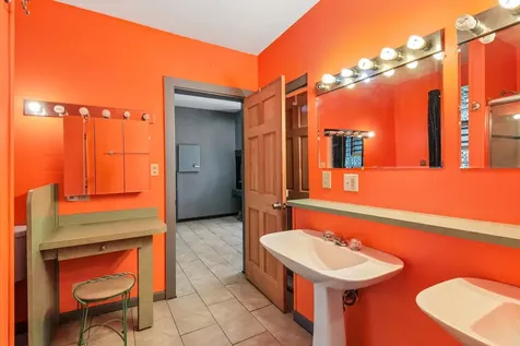 10540 South Maryland Avenue Chicago IL 60628