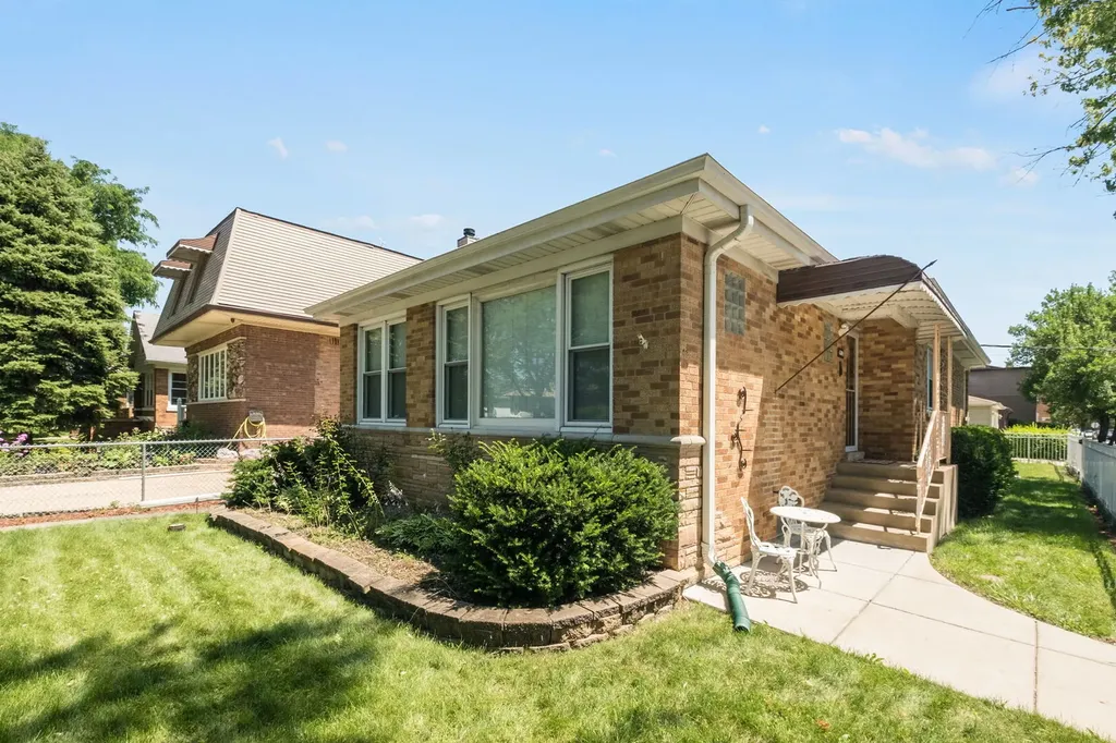 4301 North Mcvicker Avenue Chicago IL 60634