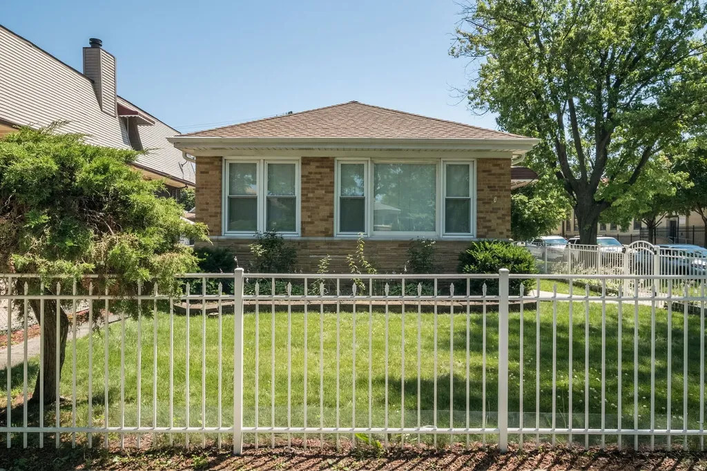 4301 North Mcvicker Avenue Chicago IL 60634
