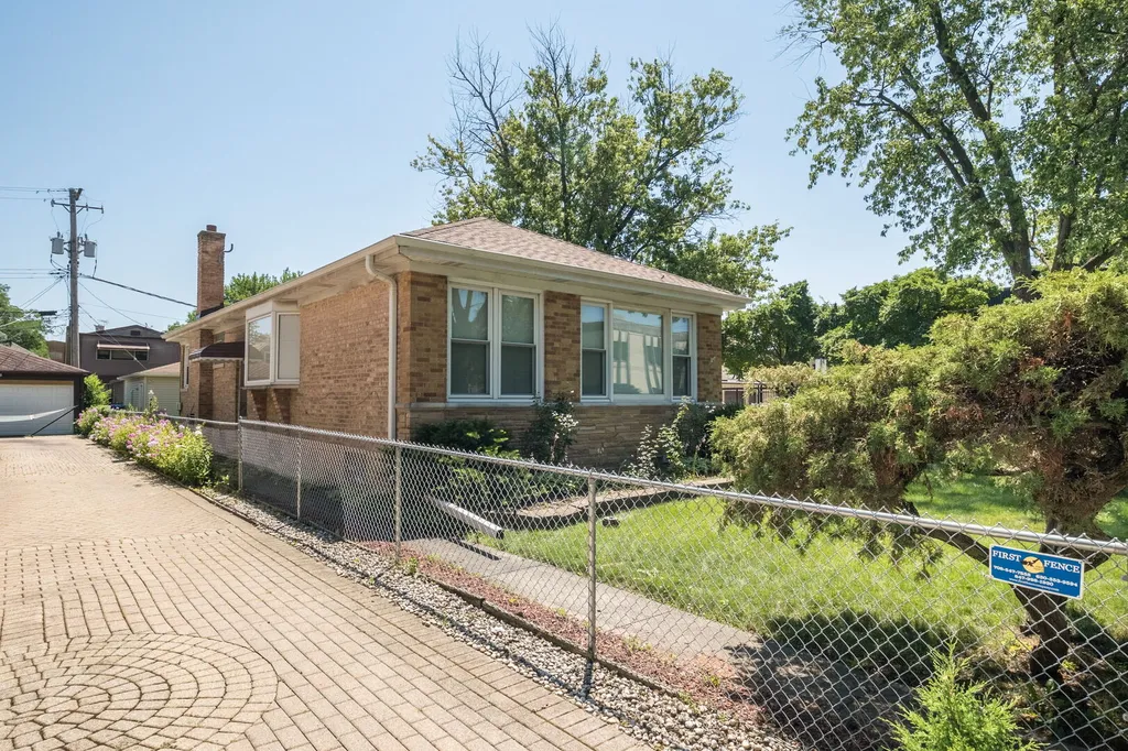 4301 North Mcvicker Avenue Chicago IL 60634