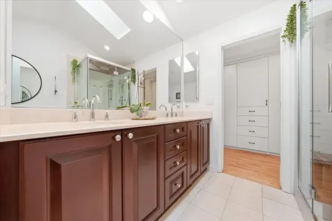 344 West Scott Street Chicago IL 60610