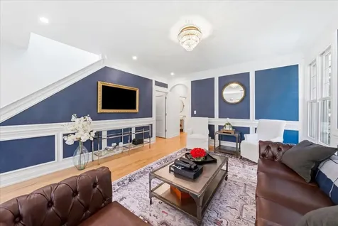 344 West Scott Street Chicago IL 60610