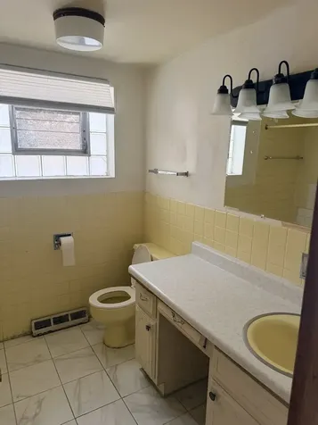 404 Prairie Avenue Calumet City IL 60409