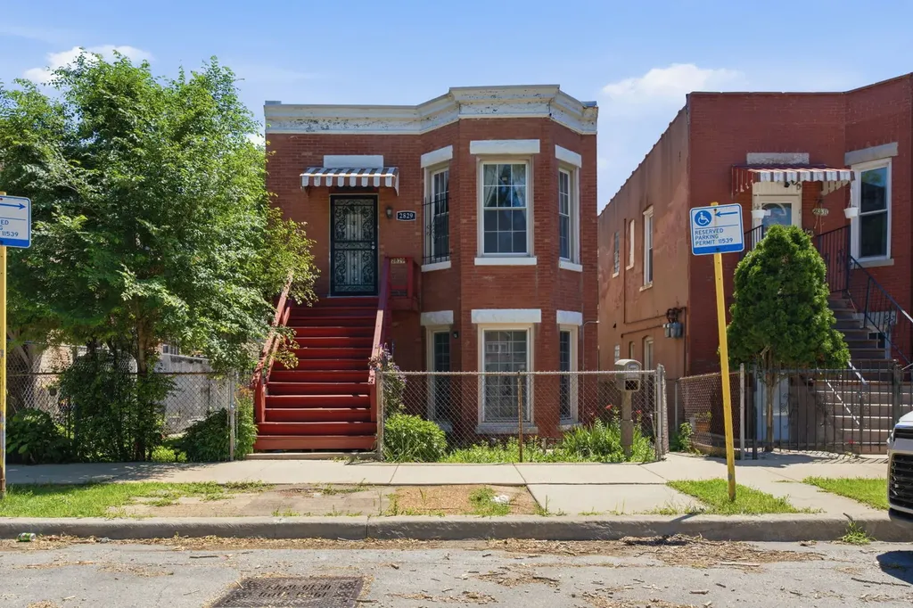 2829 South Lawndale Avenue Chicago IL 60623