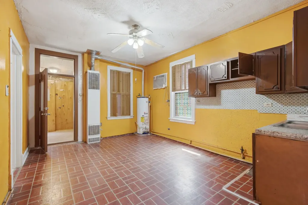2829 South Lawndale Avenue Chicago IL 60623