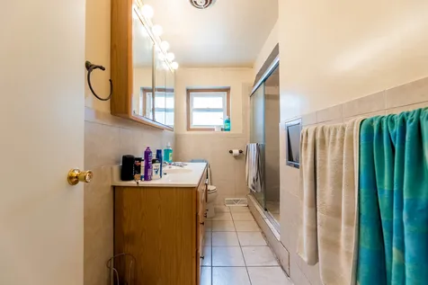 8841 Tulley Avenue Oak Lawn IL 60453
