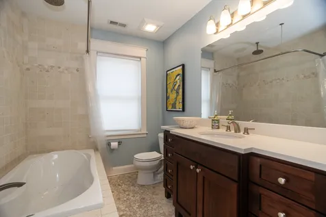 4519 North Sacramento Avenue Chicago IL 60625