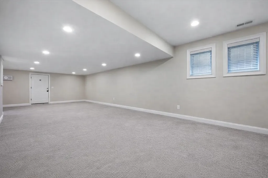 4906 North Kruger Avenue Chicago IL 60630