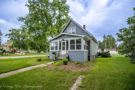 324 E Main Street Genoa IL 60135