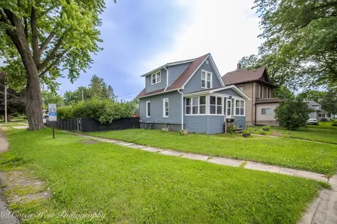 324 E Main Street Genoa IL 60135