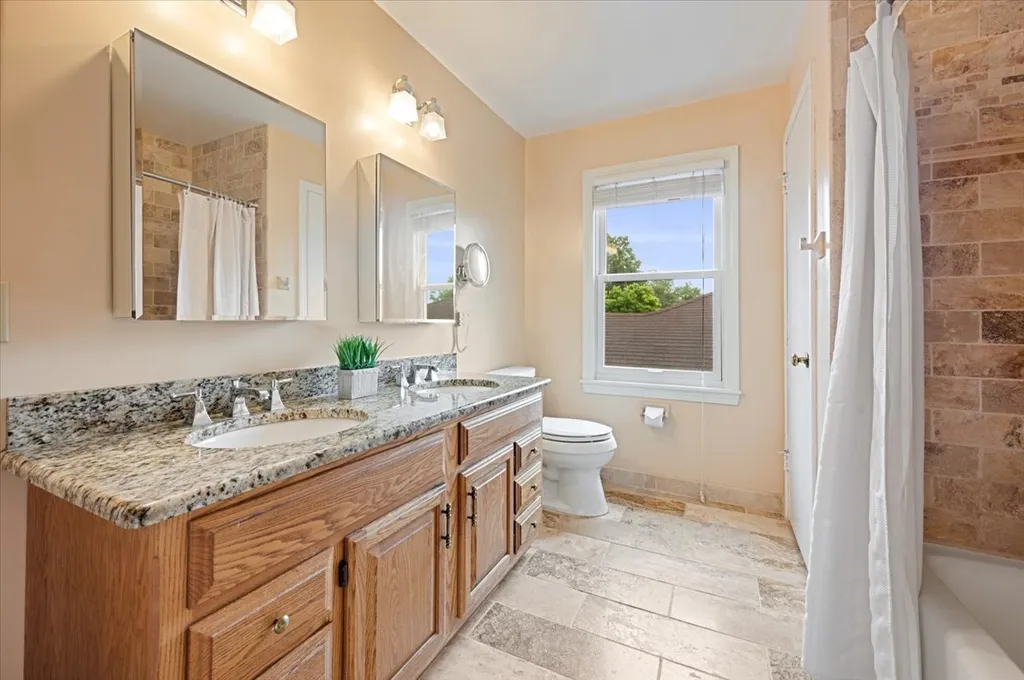 7448 Keeler Avenue Skokie IL 60076
