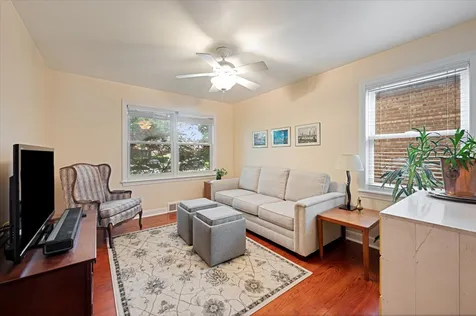 7448 Keeler Avenue Skokie IL 60076