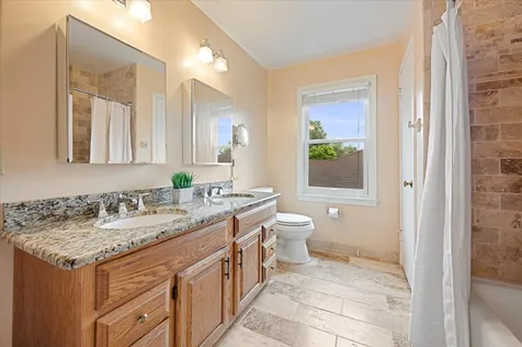 7448 Keeler Avenue Skokie IL 60076