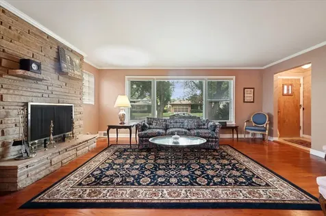 7448 Keeler Avenue Skokie IL 60076