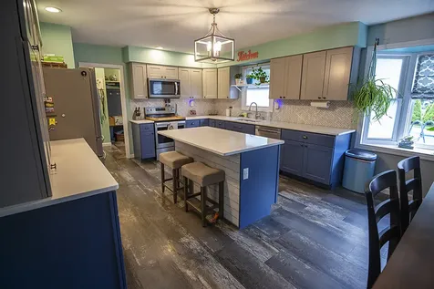 1 Harbor Pointe Court Bloomington IL 61704