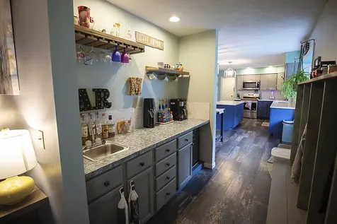 1 Harbor Pointe Court Bloomington IL 61704