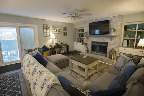 1 Harbor Pointe Court Bloomington IL 61704