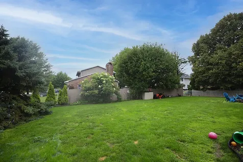 1 Harbor Pointe Court Bloomington IL 61704