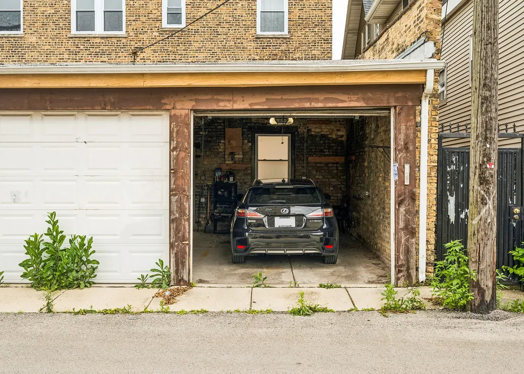 2040 North Spaulding Avenue Chicago IL 60647