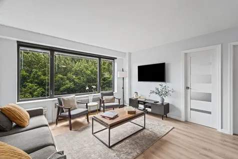 3100 North Lake Shore Drive Chicago IL 60657