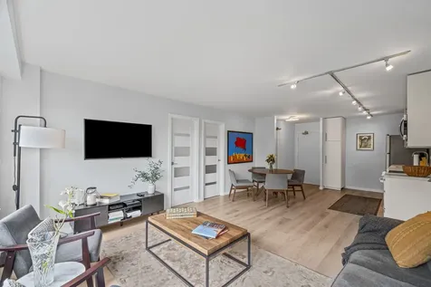 3100 North Lake Shore Drive Chicago IL 60657