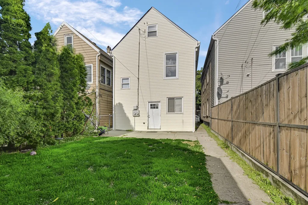 4434 South Richmond Street Chicago IL 60632