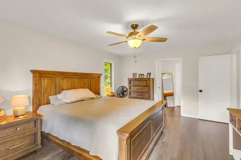 11N025 Burlington Road Hampshire IL 60140