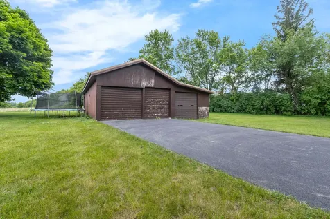 11N025 Burlington Road Hampshire IL 60140