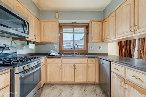 1605 South Main Street Lombard IL 60148