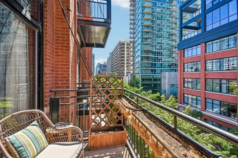 520 West Huron Street Chicago IL 60654