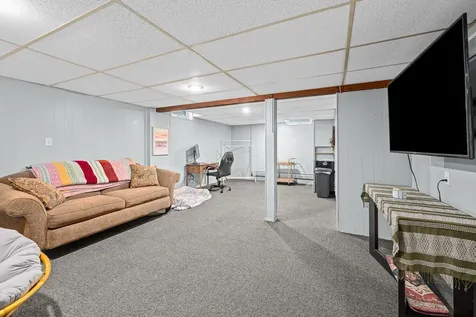 925 42ND Street Moline IL 61265
