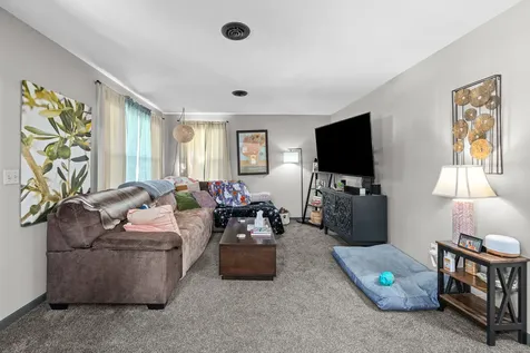 925 42ND Street Moline IL 61265