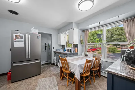 925 42ND Street Moline IL 61265