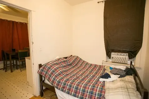 1927 West Schiller Street Chicago IL 60622