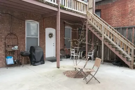 1927 West Schiller Street Chicago IL 60622