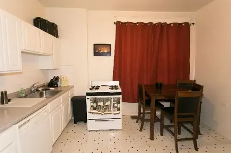 1927 West Schiller Street Chicago IL 60622