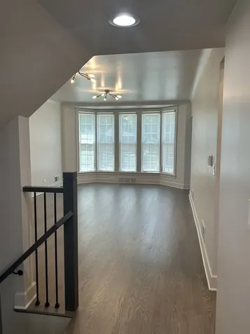 8405 South Indiana Avenue Chicago IL 60619