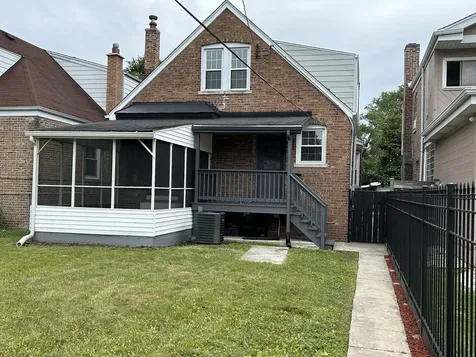 8405 South Indiana Avenue Chicago IL 60619